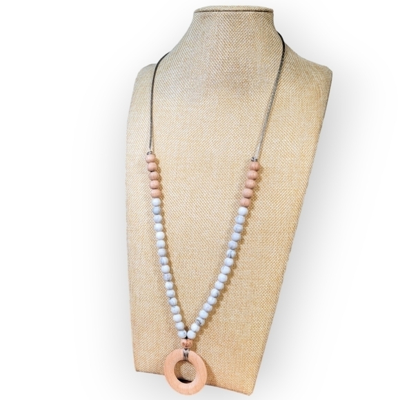 Bella Tunno Teething Necklace Jewelry for Mom and Baby Silicone Beads Breakaway - Picture 5 of 16